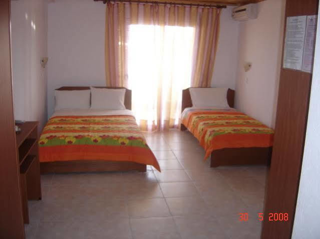 Hotel Angela Asprovalta Exterior foto